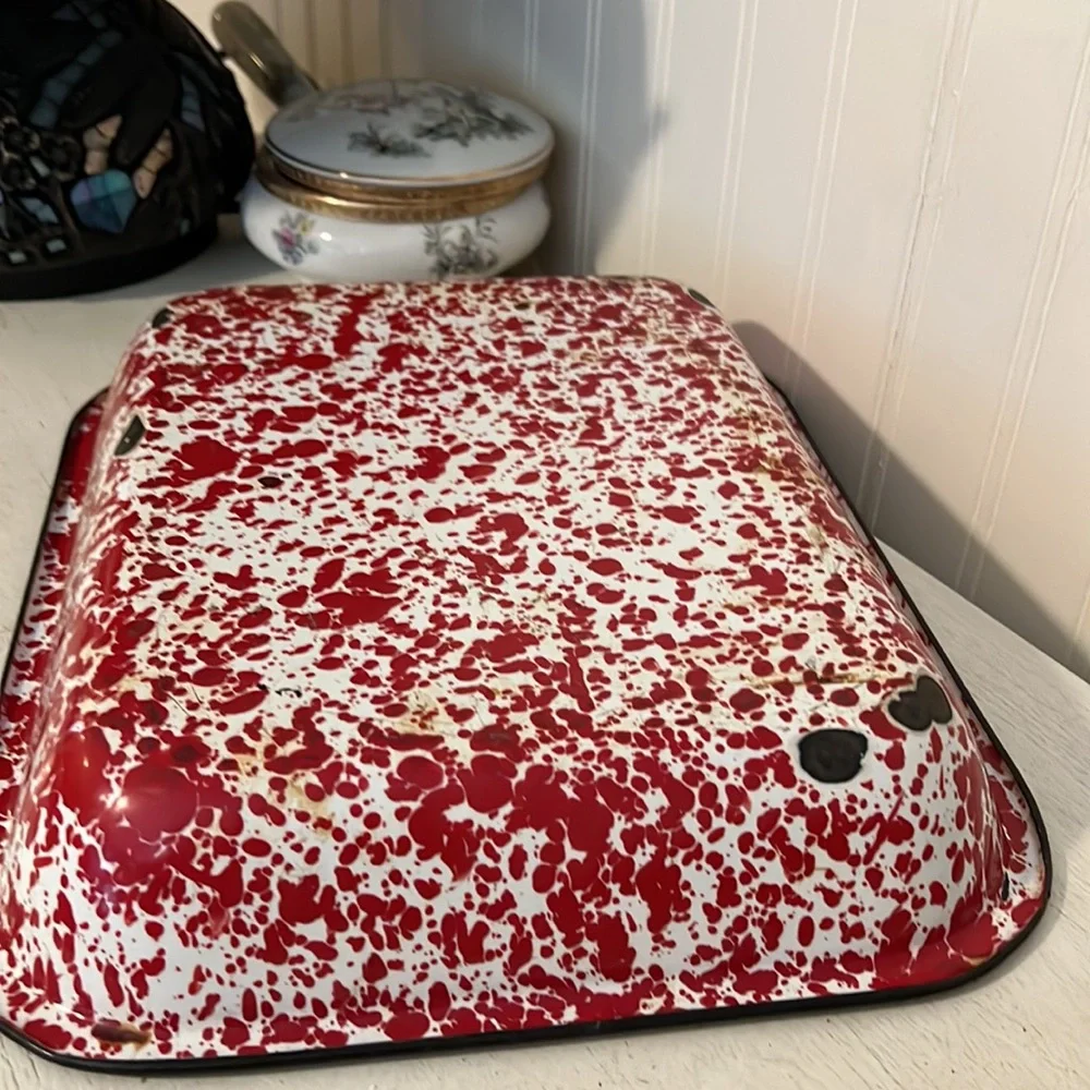 Vintage red white enamelware speckled casserole dish pan 13” x 10”